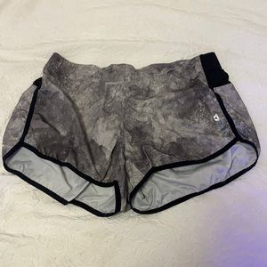 Size XL Reebok running shorts